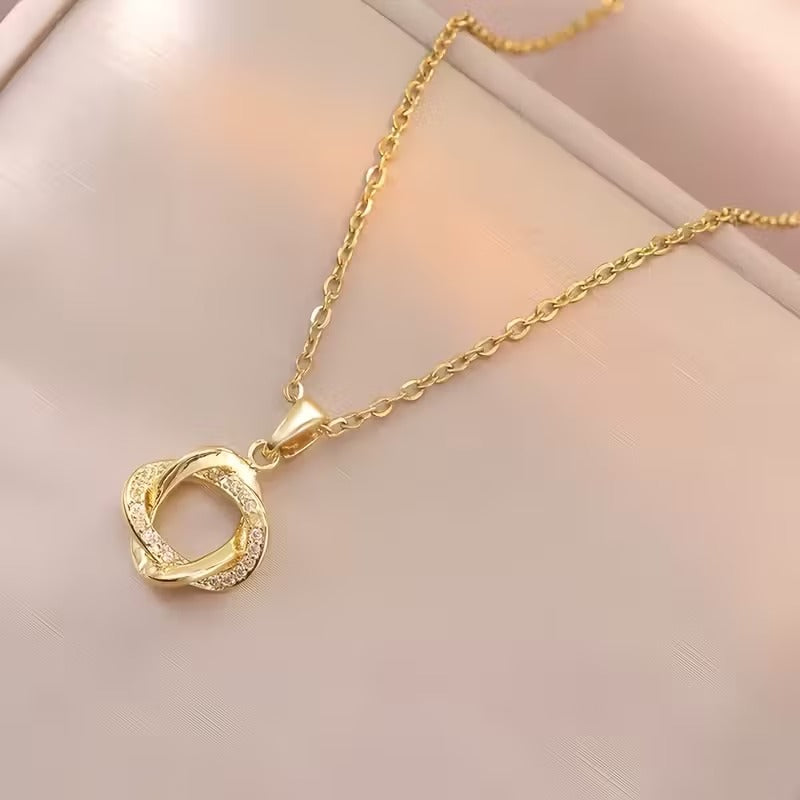 Elegant Minimalist Geometric Petal Pendant Necklace