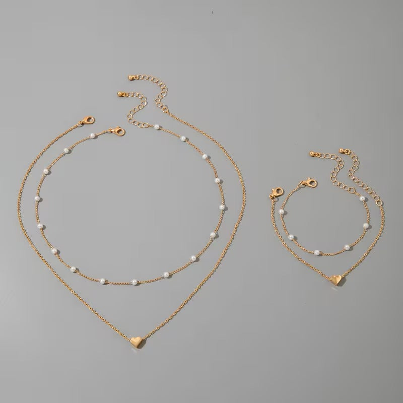 White Imitation Chain Jewelry with Heart Pendant